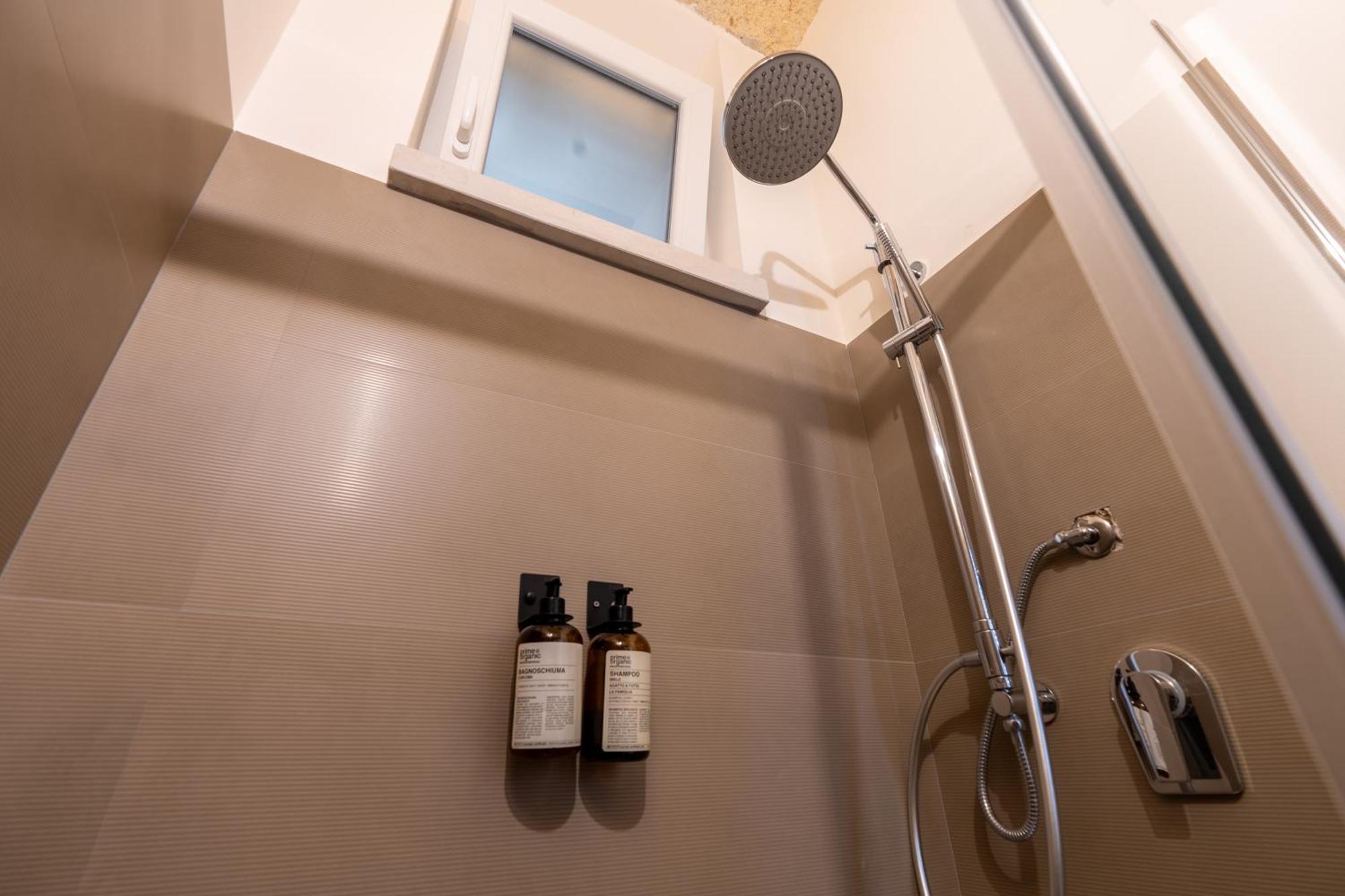 B&B Palazzo Vittoria Бишелие Екстериор снимка